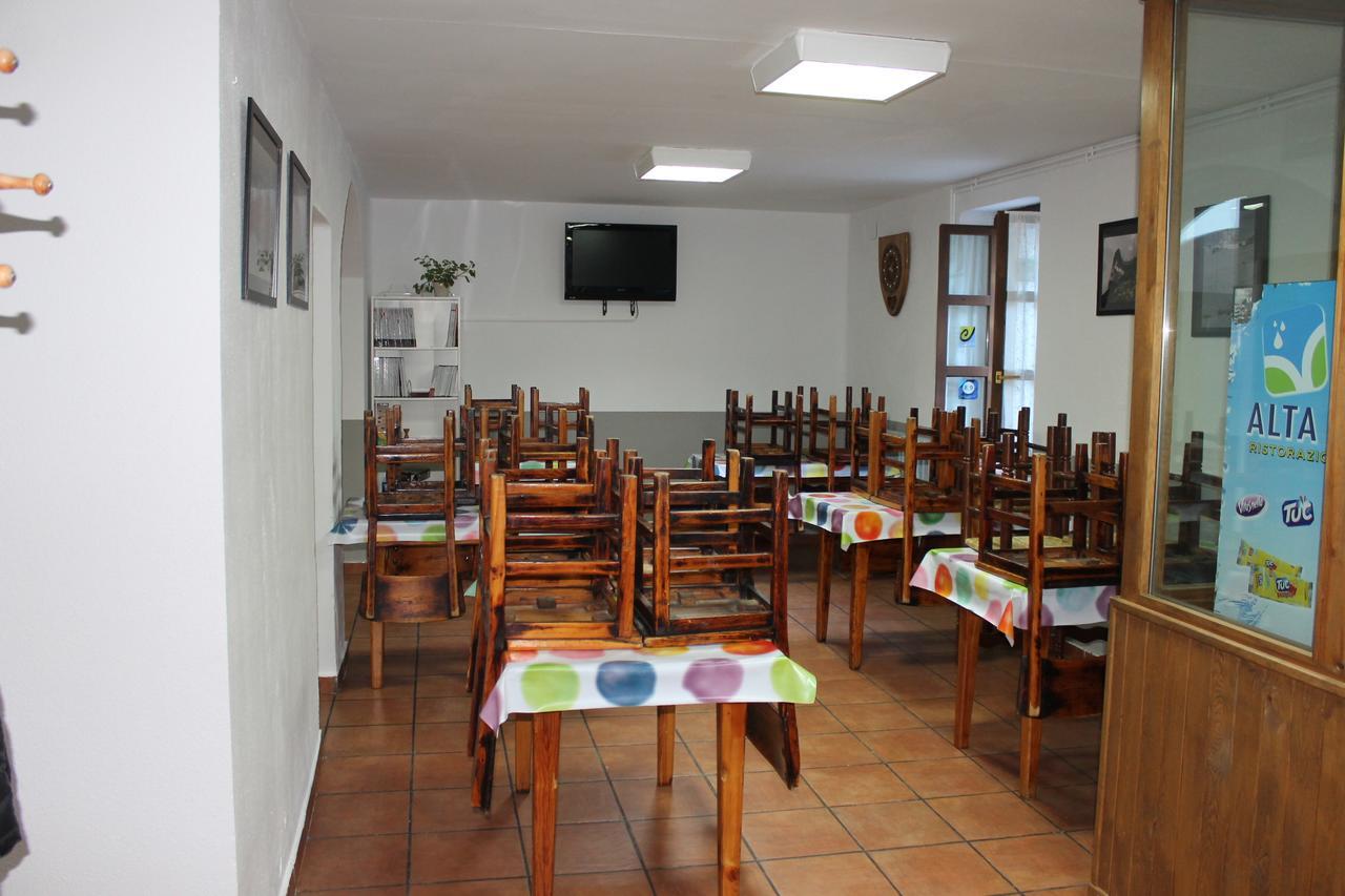 Albergue De Canfranc Estacion Экстерьер фото
